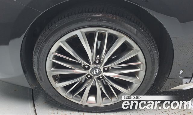 Hyundai Grandeur из Кореи Encar