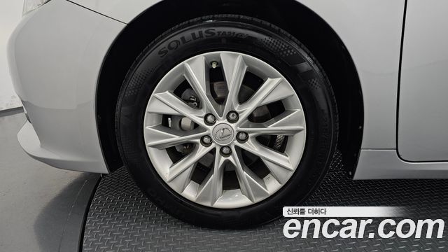 Lexus ES из Кореи Encar