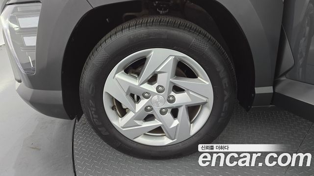 Hyundai Kona Premium — пробег 28 376 км — фото 5 из 5