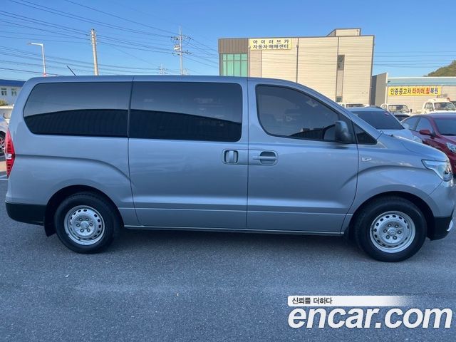 Hyundai Starex Van 3-Seater Style — пробег 55 515 км — фото 5 из 5