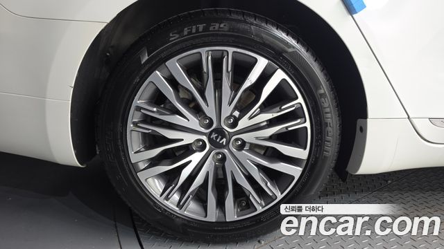 Kia K7 из Кореи Encar
