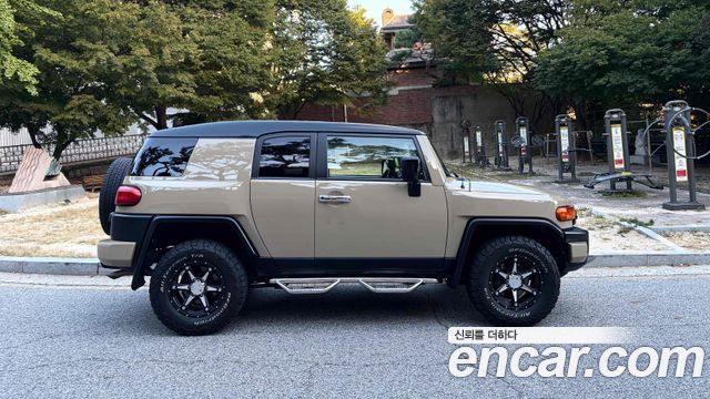 Toyota FJ Cruiser 4WD V6 — пробег 173 000 км — фото 3 из 5
