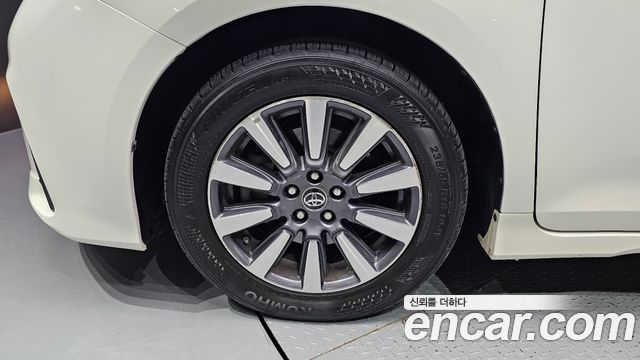 Toyota Sienna из Кореи Encar
