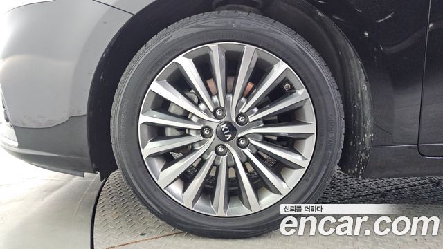 Kia K7 из Кореи Encar