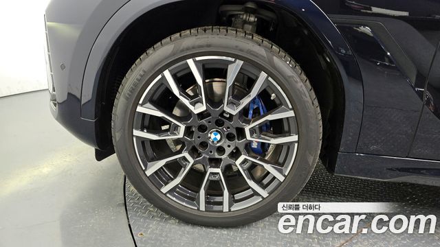 BMW X6 xDrive40i M Sport — пробег 16 027 км — фото 5 из 5