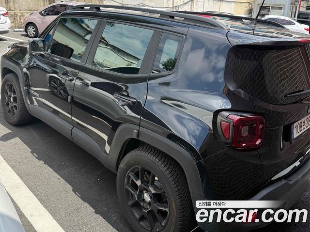 Jeep Renegade 2.4 Limited — пробег 43 000 км — фото 4 из 5