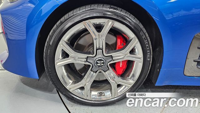 Kia Stinger из Кореи Encar