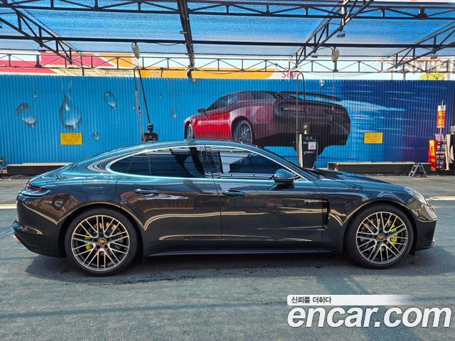 Porsche Panamera 2.9 AWD E-Hybrid — пробег 5 000 км — фото 5 из 5