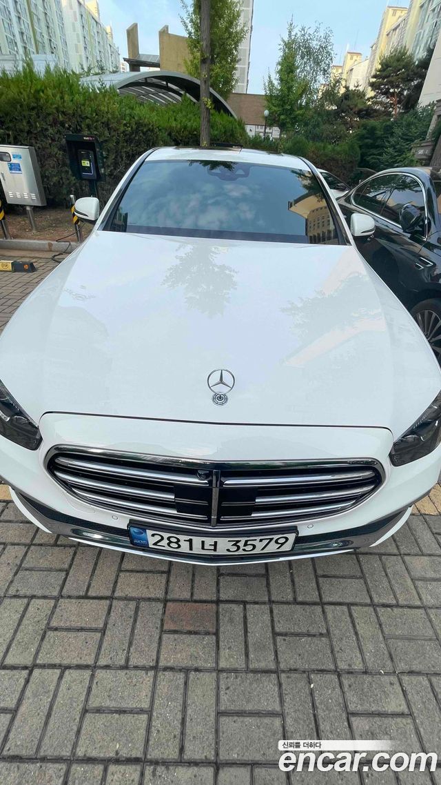 Mercedes-Benz E-Class E300e Exclusive — пробег 57 000 км — фото 2 из 5