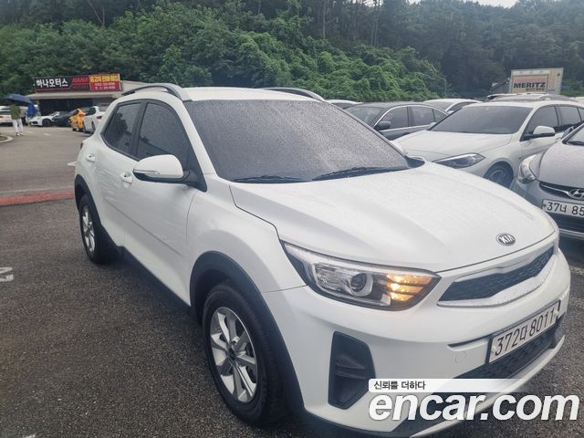 Kia Stonic из Кореи Encar