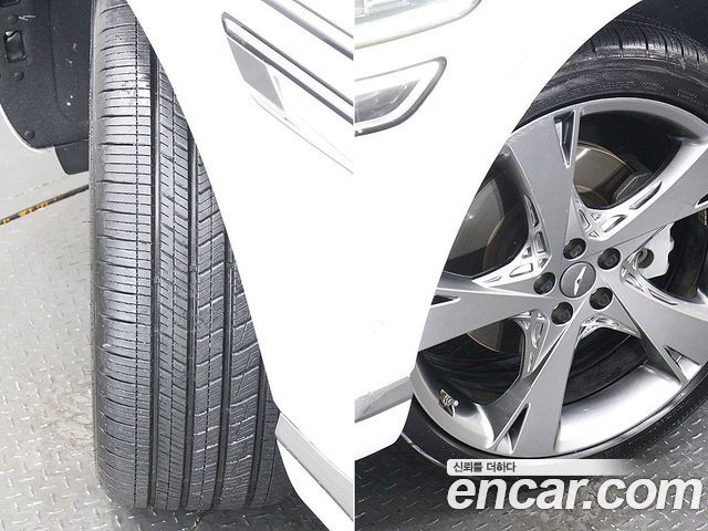 Genesis GV80 из Кореи Encar