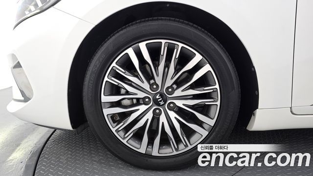 Kia K7 из Кореи Encar