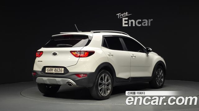 Kia Stonic Diesel 1.6 Trendy — пробег 109 927 км — фото 2 из 5