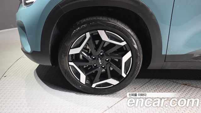 Kia Seltos из Кореи Encar