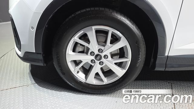 Audi Q3 из Кореи Encar