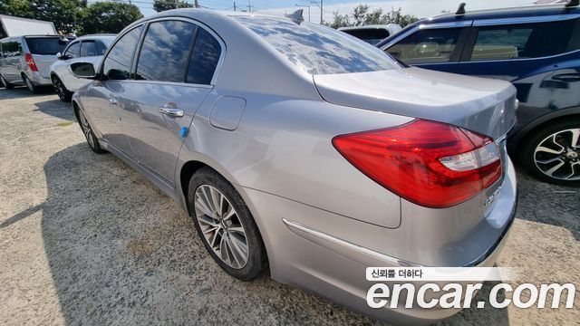 Hyundai Genesis из Кореи Encar
