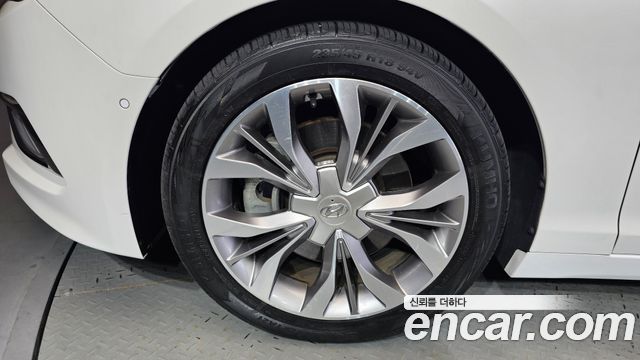 Hyundai Sonata 2.0 Premium Special — пробег 105 168 км — фото 5 из 5