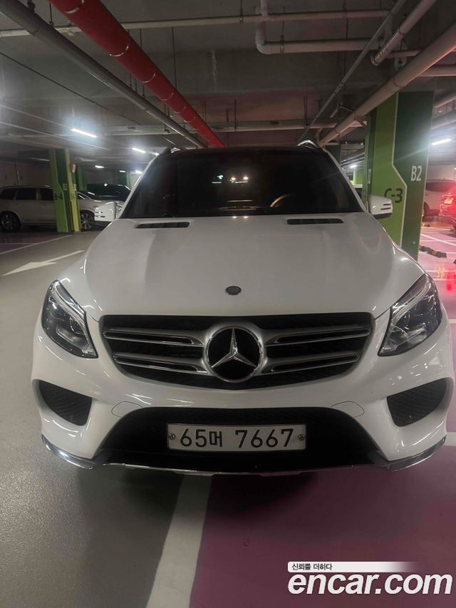 Mercedes-Benz GLE-Class GLE350 d 4MATIC — пробег 97 000 км — фото 1 из 5