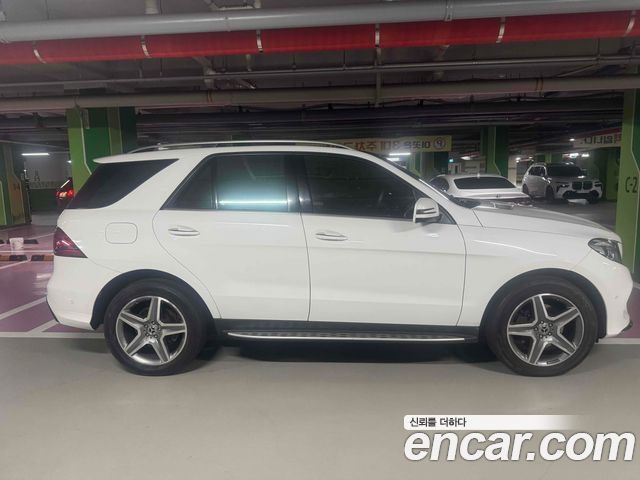Mercedes-Benz GLE-Class GLE350 d 4MATIC — пробег 97 000 км — фото 2 из 5