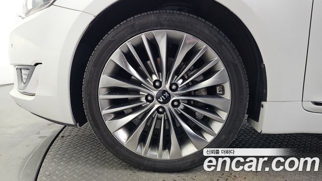 Kia K7 из Кореи Encar