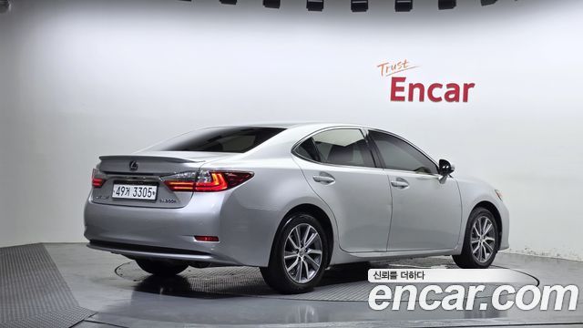 Lexus ES из Кореи Encar