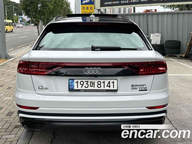 Audi Q8 55 TFSI Quattro Premium — пробег 40 000 км — фото 4 из 5