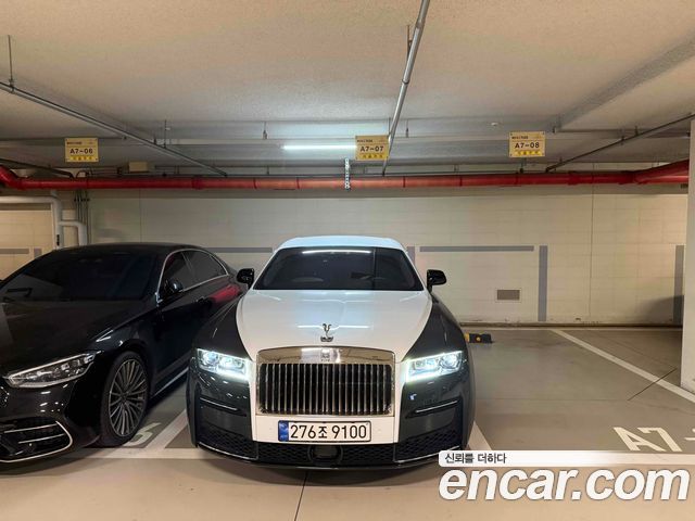 Rolls-Royce Ghost 6.7 V12 — пробег 43 000 км — фото 1 из 5