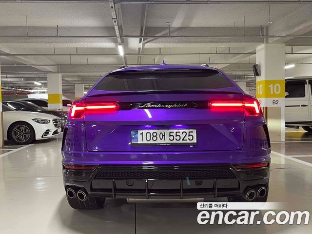 Lamborghini Urus 4.0 V8 — пробег 14 300 км — фото 5 из 5