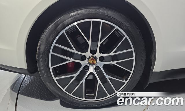 Porsche Taycan 4S — пробег 54 314 км — фото 5 из 5
