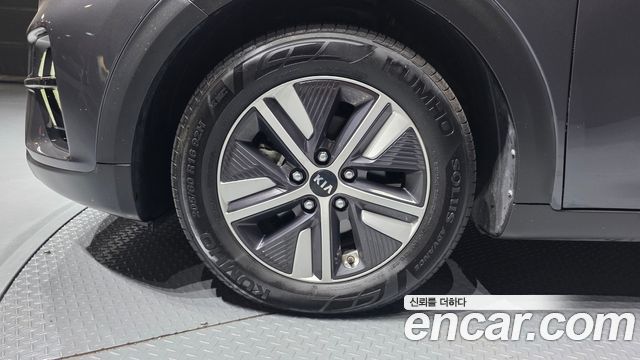 Kia Niro 1.6 HEV Prestige — пробег 80 348 км — фото 5 из 5