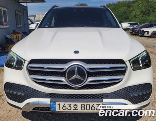 Mercedes-Benz GLE-Class GLE300d 4MATIC — пробег 93 472 км — фото 1 из 2