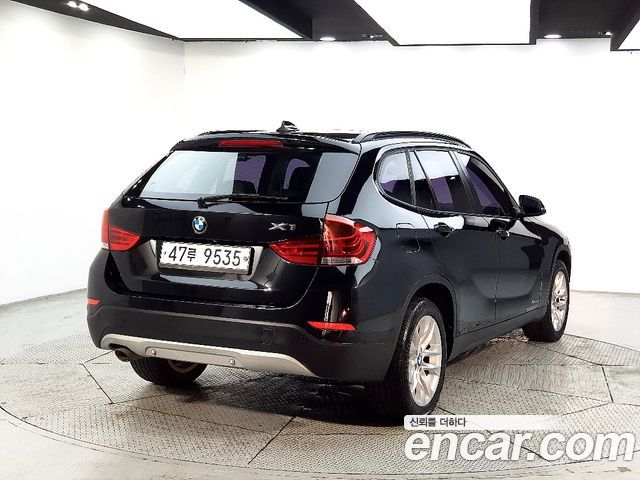 BMW X1 xDrive 20d — пробег 116 700 км — фото 4 из 5