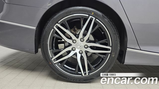 Honda Accord 2.0 Hybrid Touring — пробег 133 237 км — фото 5 из 5