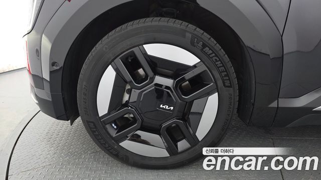 Kia EV9 Long Range 4WD Earth — пробег 69 968 км — фото 5 из 5