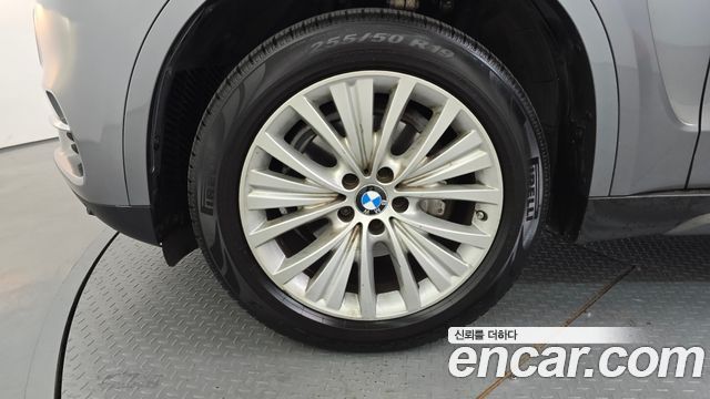 BMW X5 xDrive 30d — пробег 137 334 км — фото 5 из 5
