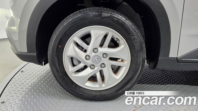 Hyundai Venue 1,6 Premium — пробег 3 954 км — фото 5 из 5