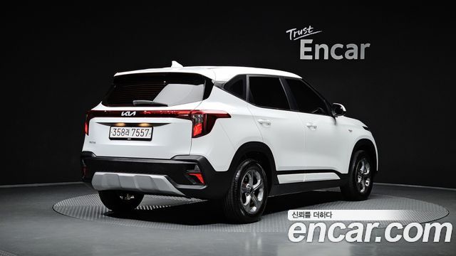 Kia Seltos из Кореи Encar