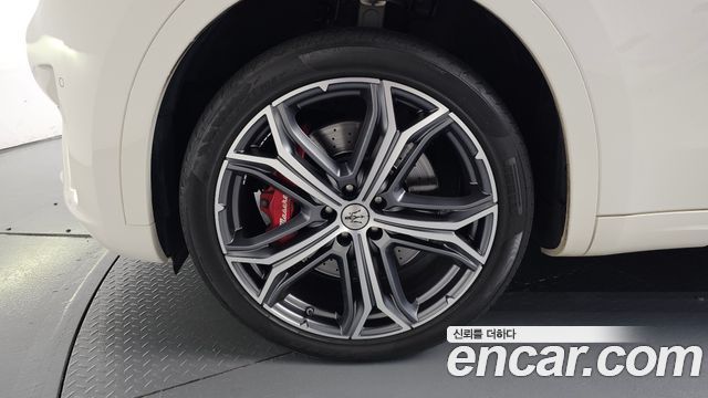Maserati Levante 3.8 GTS AWD — пробег 38 718 км — фото 5 из 5