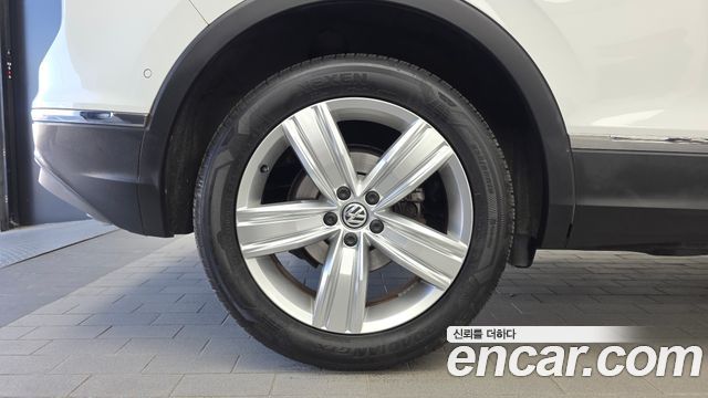 Volkswagen Tiguan 2.0 TDI 4Motion Prestige — пробег 84 256 км — фото 5 из 5