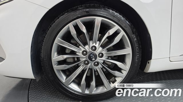 Kia K7 из Кореи Encar