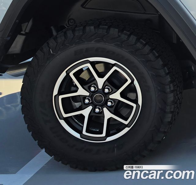 Jeep Wrangler 2.0 Rubicon Power Top 4Door — пробег 20 км — фото 5 из 5