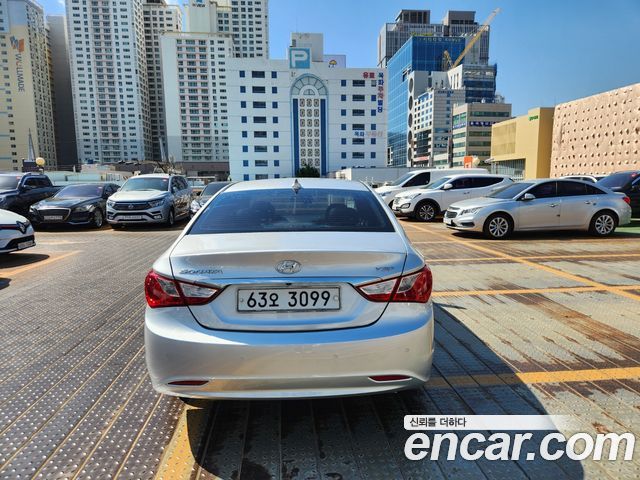 Hyundai Sonata Premier High-Deluxe — пробег 134 977 км — фото 5 из 5