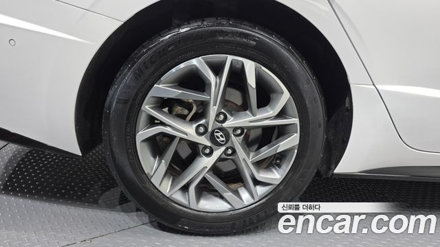 Hyundai Sonata 2.0 Premium Plus — пробег 47 613 км — фото 5 из 5