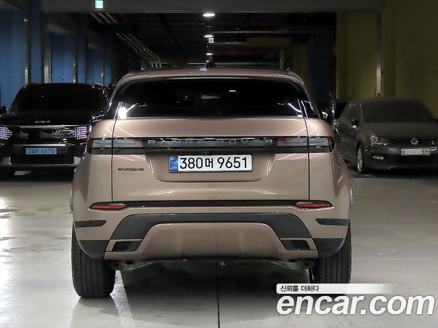 Land Rover Range Rover Evoque P250 Dynamic SE — пробег 21 600 км — фото 4 из 5