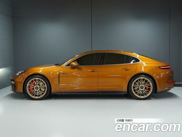 Porsche Panamera 4.0 Turbo E-Hybrid — пробег 3 250 км — фото 5 из 5