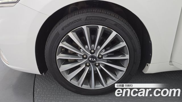 Kia K7 из Кореи Encar