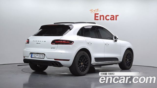Porsche Macan из Кореи Encar