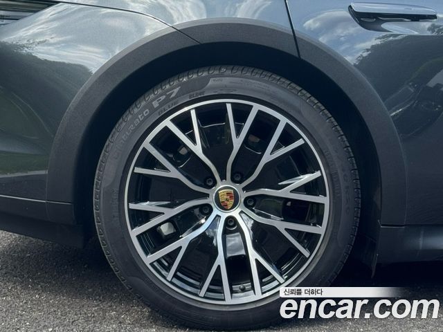 Porsche Taycan из Кореи Encar