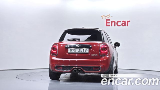 Mini Cooper 5Door Standard 3rd — пробег 114 642 км — фото 4 из 5