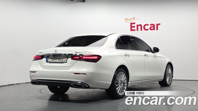 Mercedes-Benz E-Class из Кореи Encar